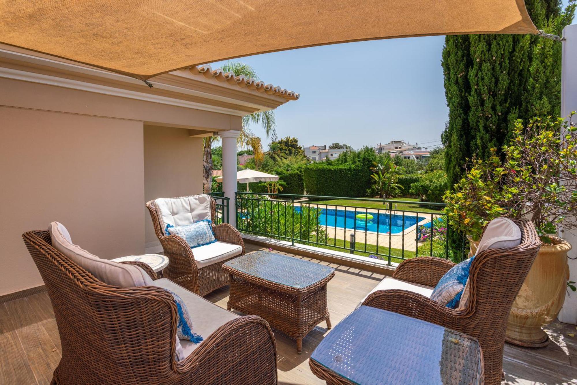 Fonte Santa Villa Quarteira
