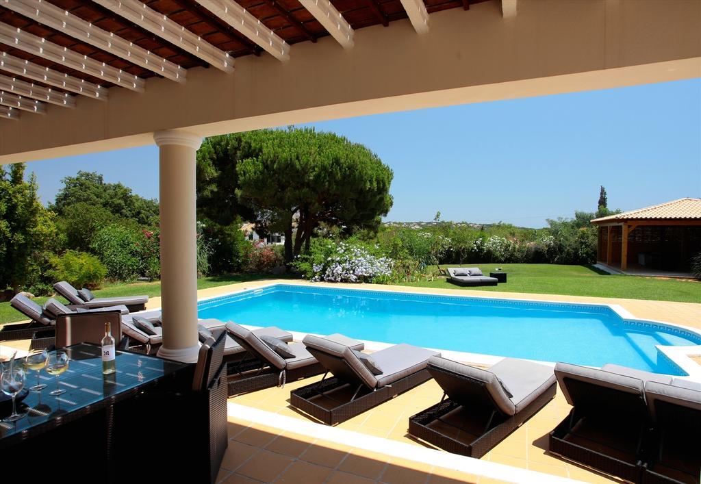Fonte Santa Villa *